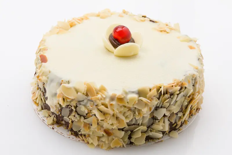 Nutellino Chocolate Hazelnut Cake – Gluten-Free 1
