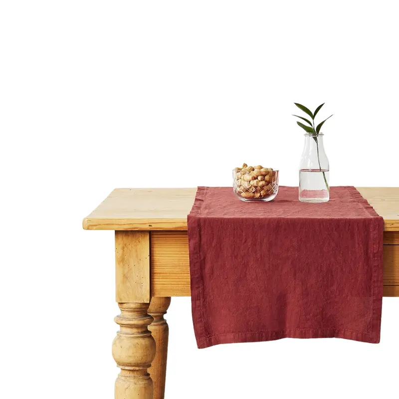 Red Pear Hue Linen Table Runner – 3-Unit Set 1