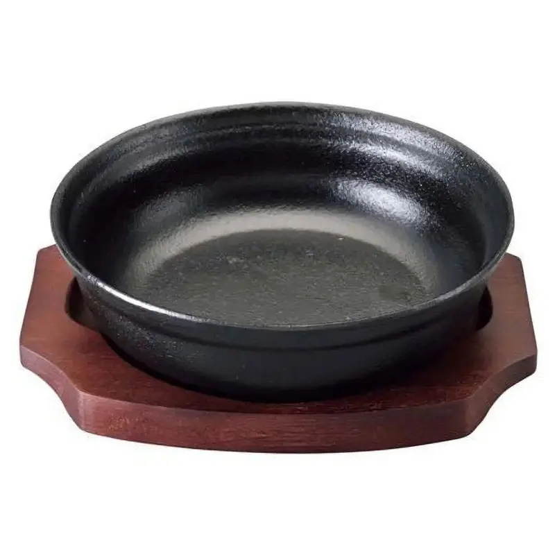 Sanwa Seiki Cast Iron Round Sizzler Platter With Integrated Wooden Base – Stylish, Ready-To-Serve Hot Plate 1