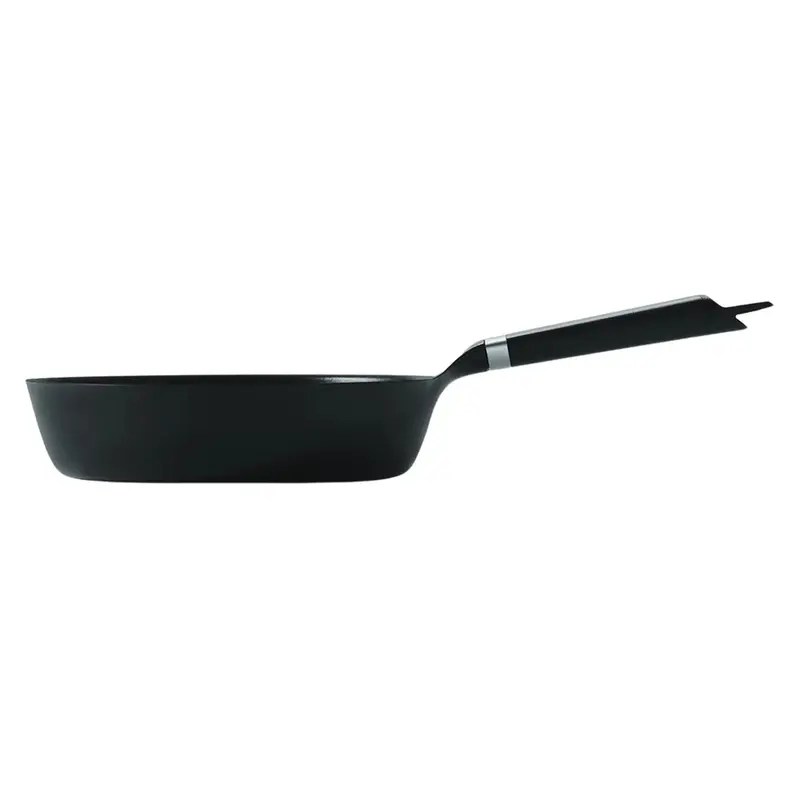 Vermicular Oven-Safe Deep Cast Iron Skillet 1
